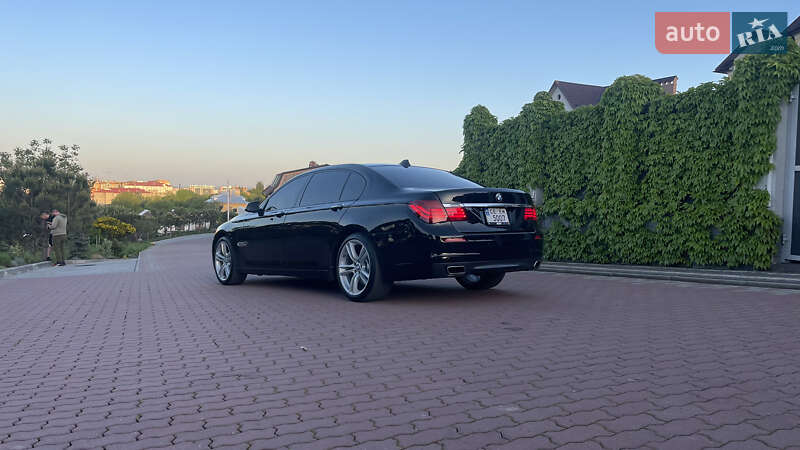 Седан BMW 7 Series 2013 в Чернівцях