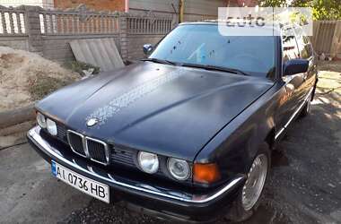 Седан BMW 7 Series 1987 в Рокитному