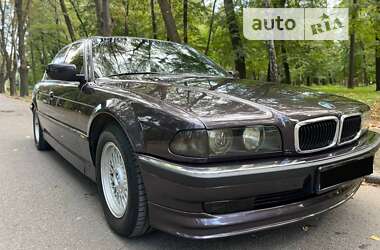 Седан BMW 7 Series 1995 в Черновцах