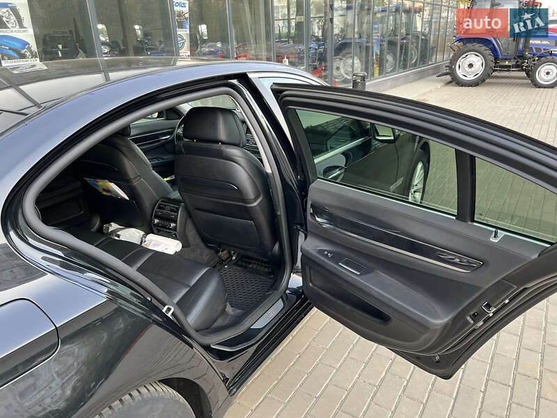 Седан BMW 7 Series 2014 в Києві