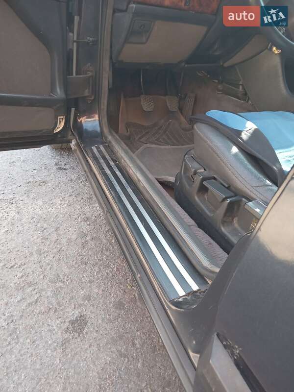 Седан BMW 7 Series 1992 в Житомире