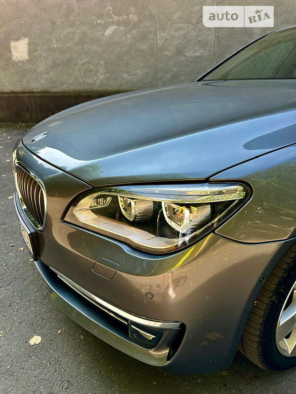 Седан BMW 7 Series 2014 в Шепетівці