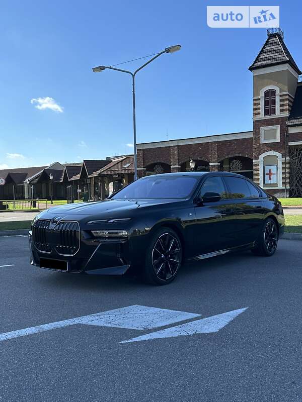 BMW 7 Series 2024