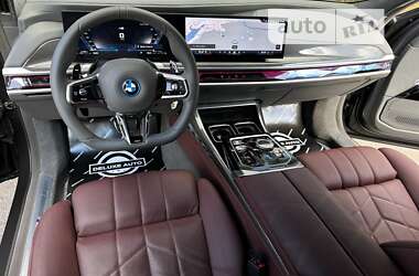 Седан BMW 7 Series 2024 в Киеве