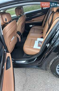 Седан BMW 7 Series 2011 в Рівному