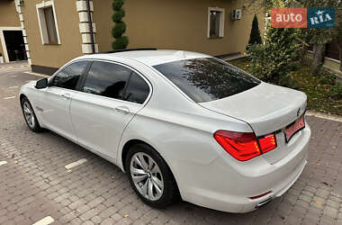 Седан BMW 7 Series 2011 в Косові