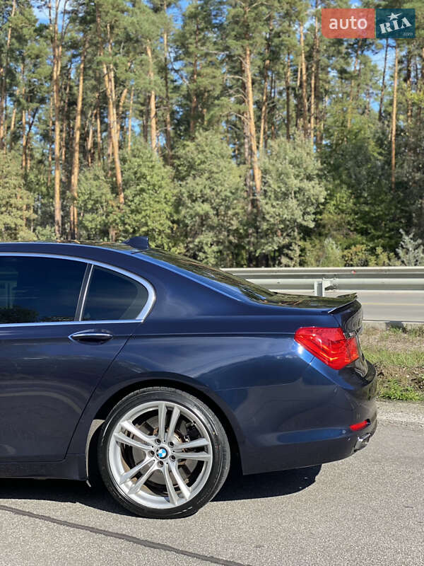 Седан BMW 7 Series 2010 в Житомире