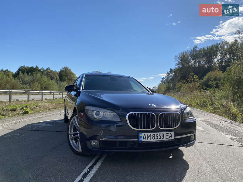 Седан BMW 7 Series 2010 в Житомире