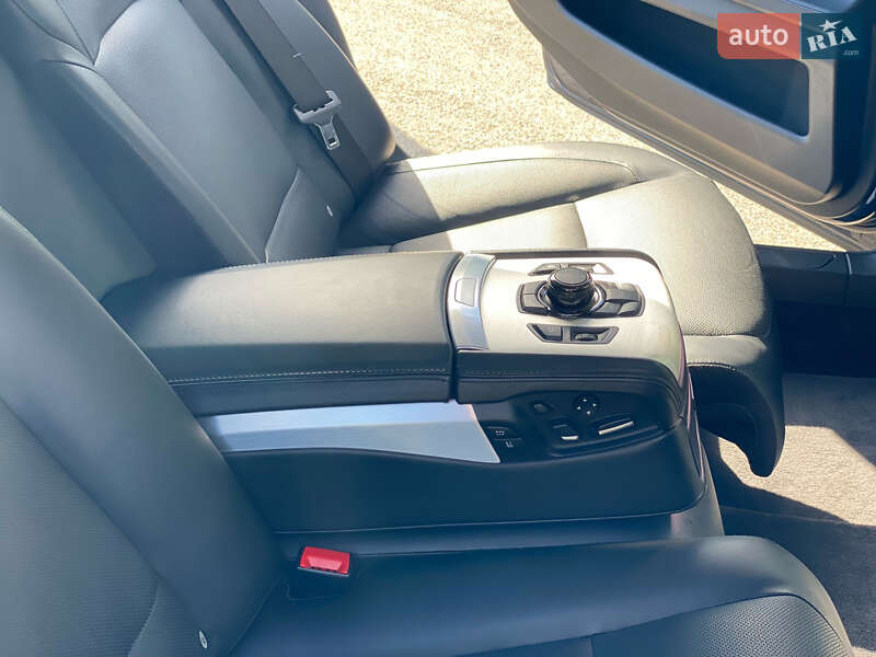 Седан BMW 7 Series 2010 в Житомире