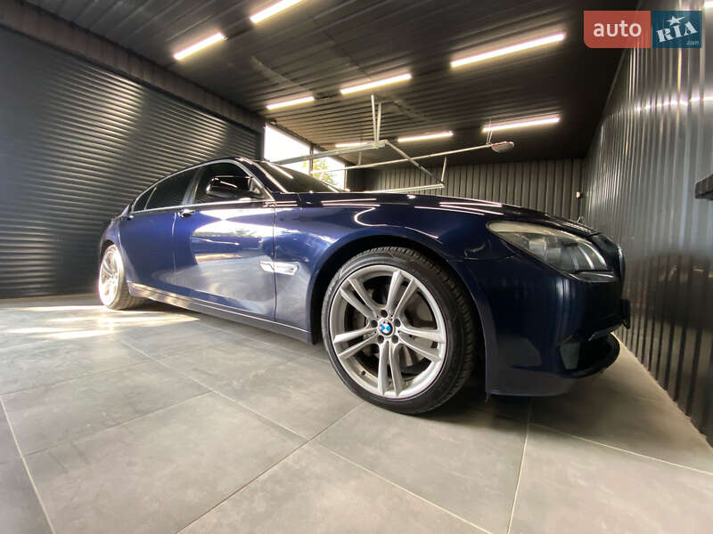 Седан BMW 7 Series 2010 в Житомире