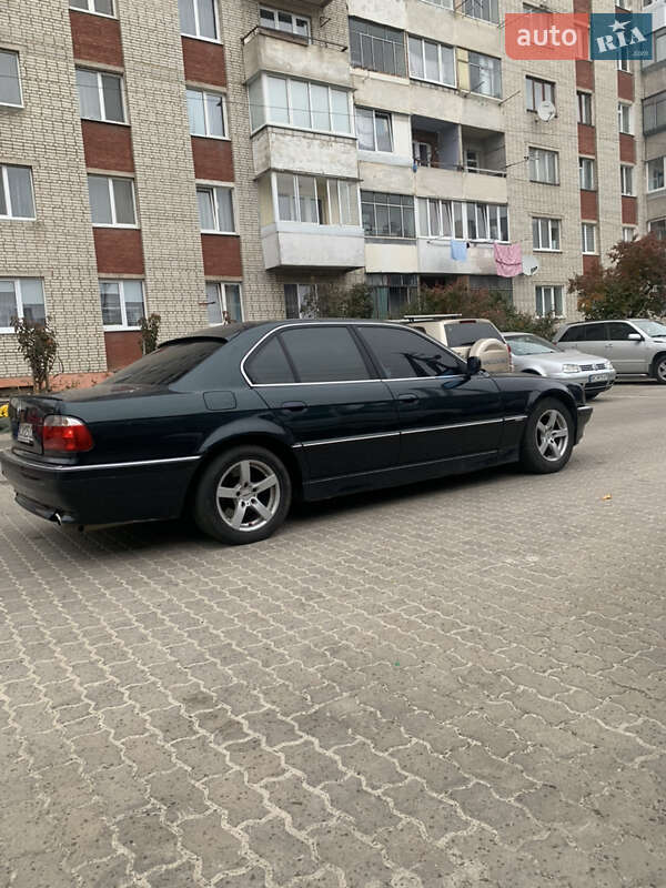 Седан BMW 7 Series 1995 в Жидачове