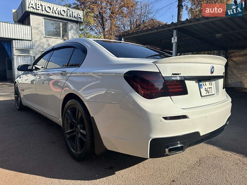 Седан BMW 7 Series 2012 в Кривому Розі