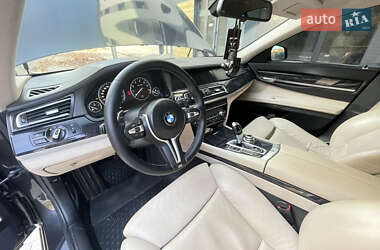 Седан BMW 7 Series 2010 в Мукачево