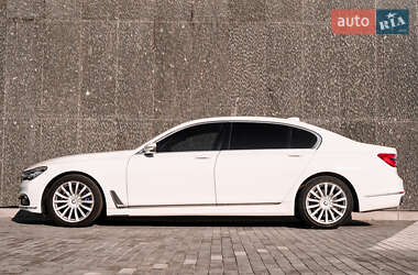 Седан BMW 7 Series 2016 в 