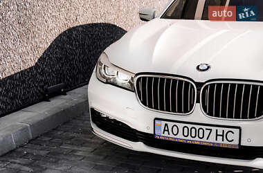 Седан BMW 7 Series 2016 в 