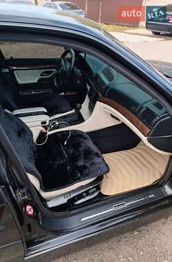 Седан BMW 7 Series 2000 в Кривом Роге