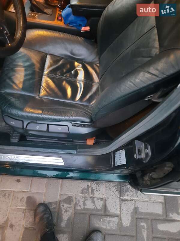 Седан BMW 7 Series 1998 в Запорожье
