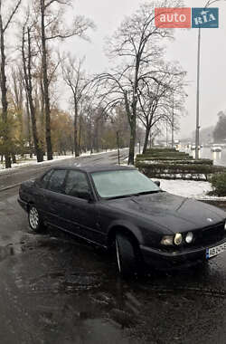 Седан BMW 7 Series 1991 в Києві