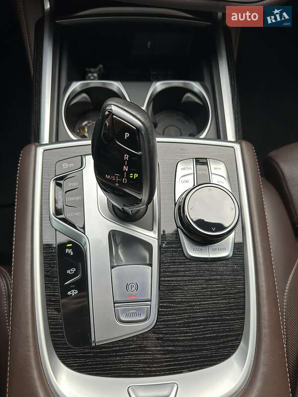 Седан BMW 7 Series 2017 в Виннице