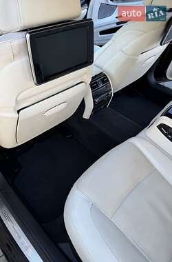 Седан BMW 7 Series 2014 в Черновцах