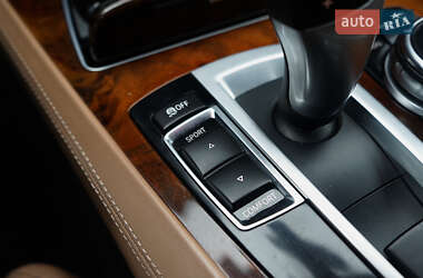 Седан BMW 7 Series 2014 в 