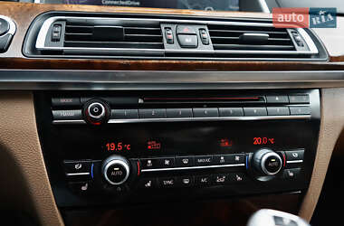 Седан BMW 7 Series 2014 в 