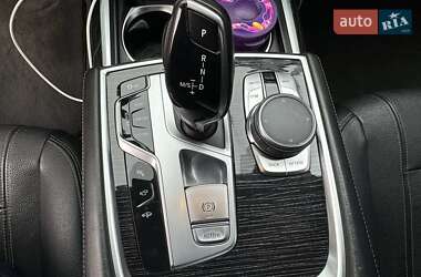 Седан BMW 7 Series 2016 в 