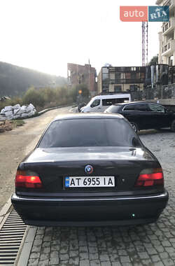 Седан BMW 7 Series 1995 в Буковеле