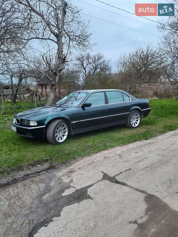 Седан BMW 7 Series 1998 в Запорожье