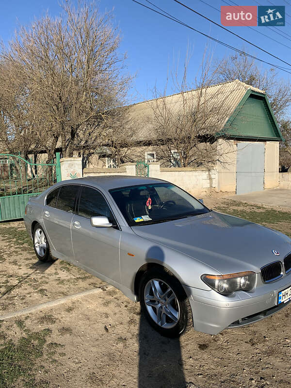 Седан BMW 7 Series 2002 в Сарате