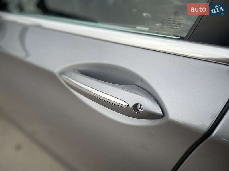 Седан BMW 7 Series 2010 в Ровно