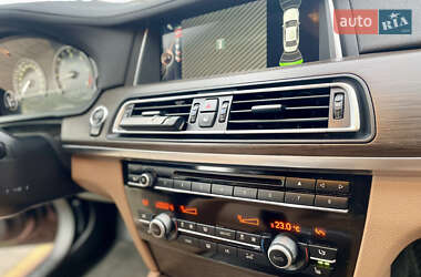 Седан BMW 7 Series 2014 в 