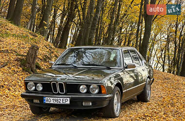 Седан BMW 7 Series 1982 в Хусті