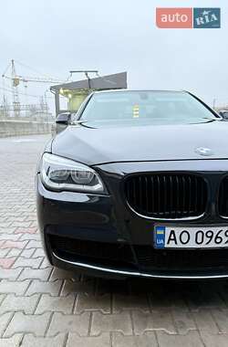 Седан BMW 7 Series 2014 в Мукачевому