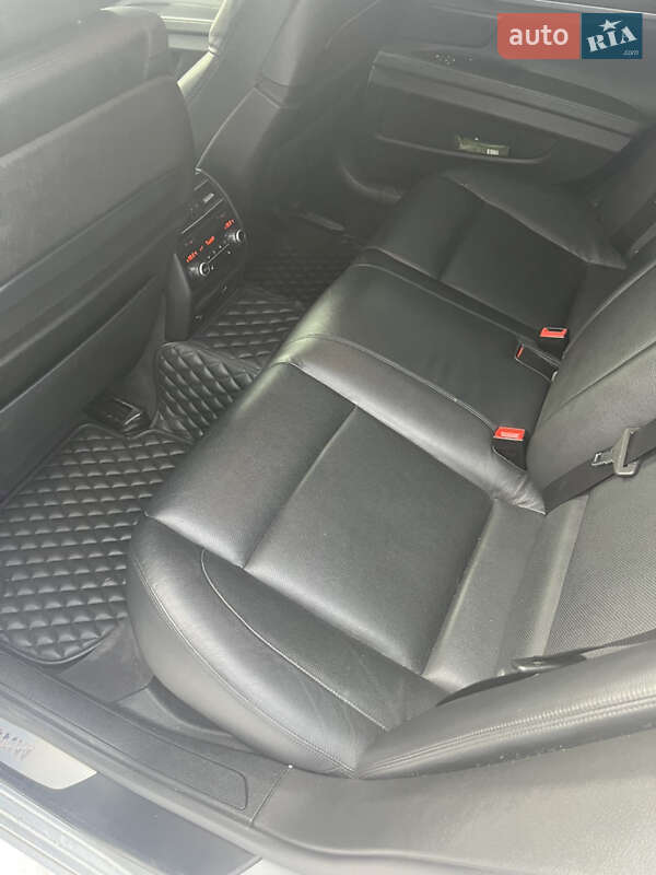 Седан BMW 7 Series 2014 в Житомире