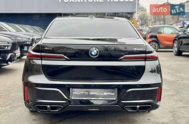 Седан BMW 7 Series 2024 в 