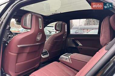 Седан BMW 7 Series 2024 в 