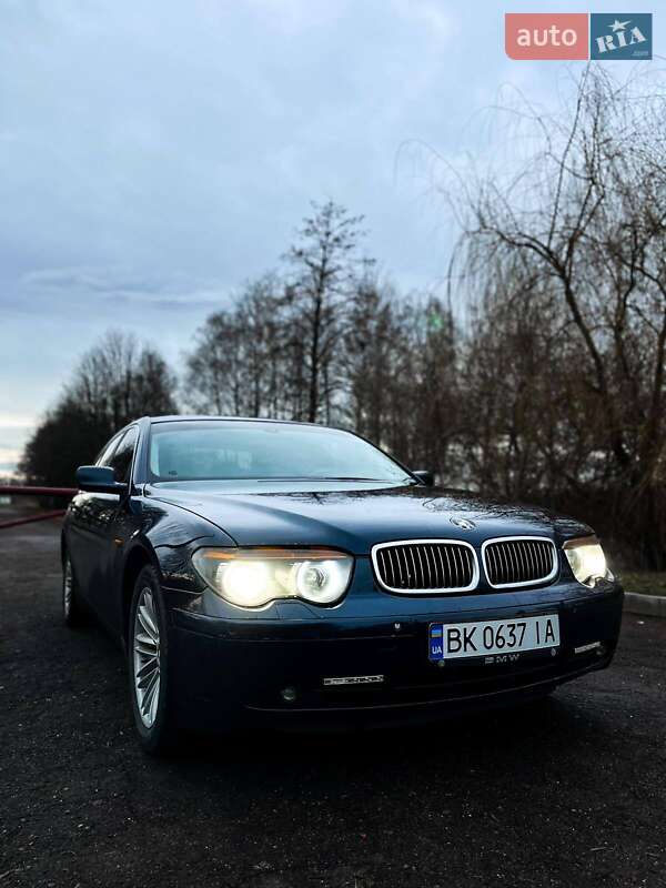 Седан BMW 7 Series 2003 в Дубні