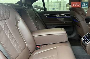 Седан BMW 7 Series 2022 в 