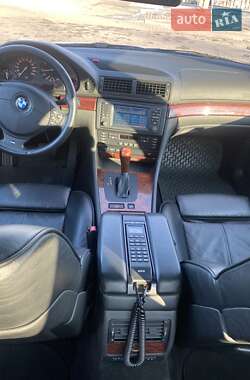 Седан BMW 7 Series 2001 в 