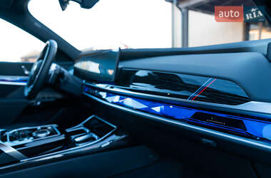 Седан BMW 7 Series 2024 в 