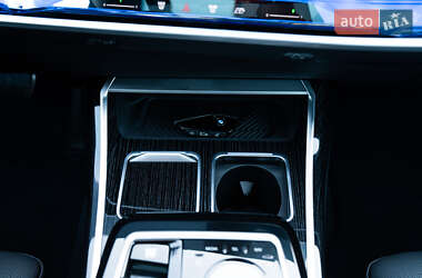 Седан BMW 7 Series 2024 в 