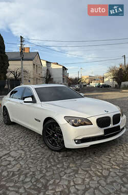 Седан BMW 7 Series 2010 в 