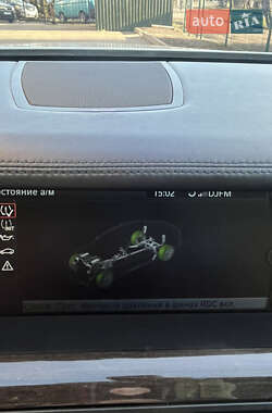 Седан BMW 7 Series 2010 в 