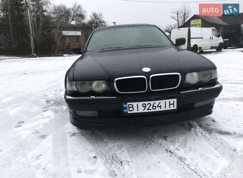Седан BMW 7 Series 2001 в 