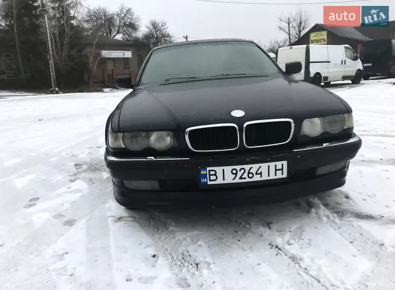 Седан BMW 7 Series 2001 в 