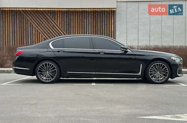 Седан BMW 7 Series 2019 в 
