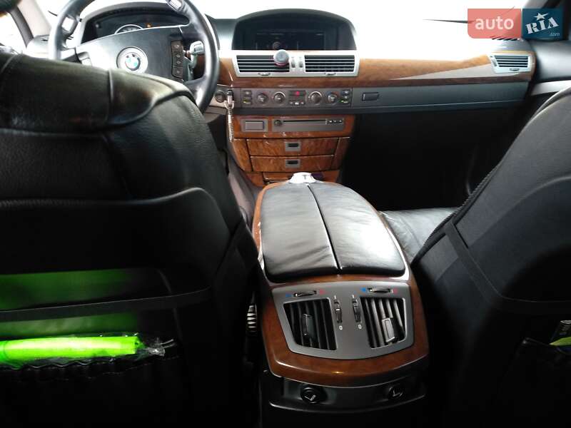 Седан BMW 7 Series 2004 в Херсоні
