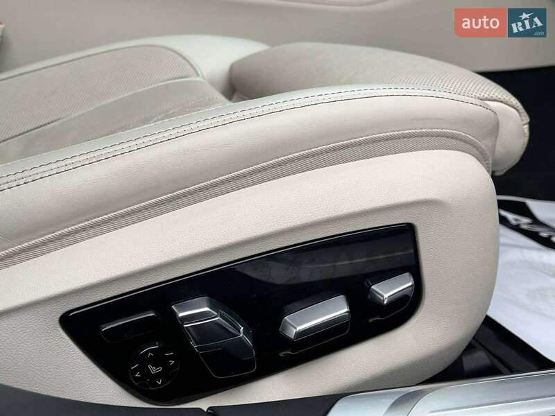 Седан BMW 7 Series 2018 в Львові