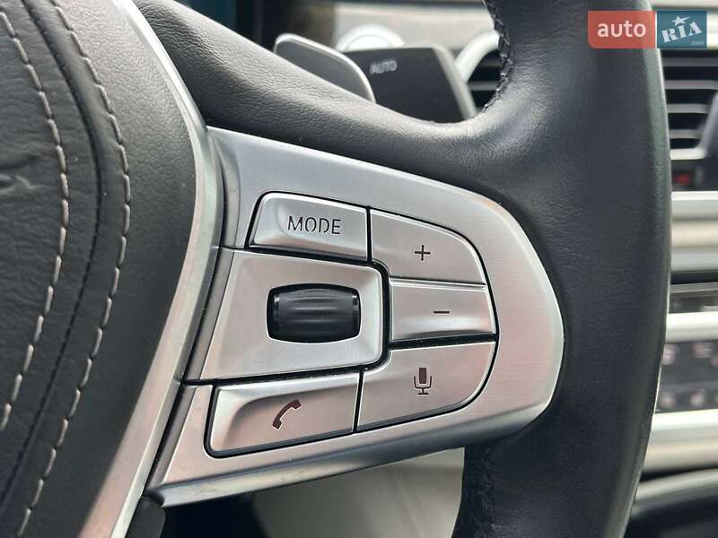 Седан BMW 7 Series 2018 в Львові